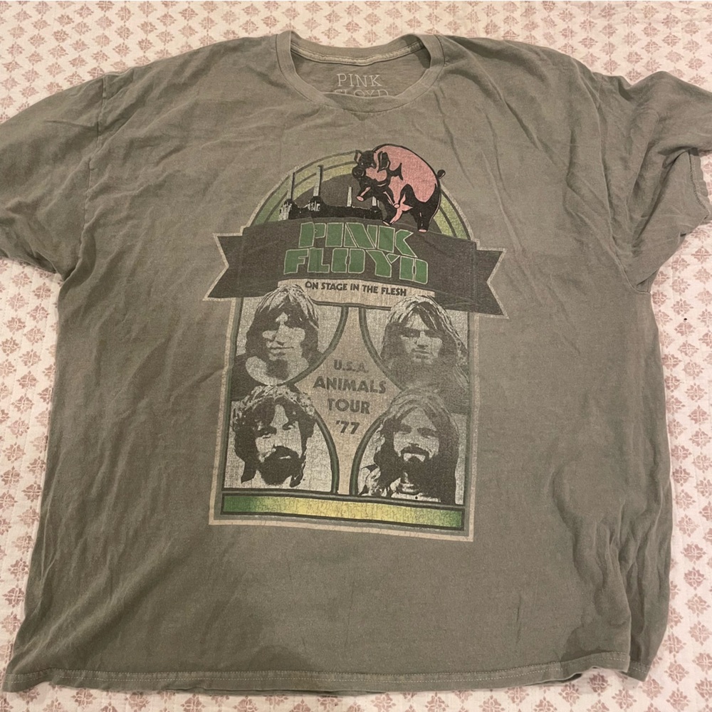 Urban outfitters oversized t shirt